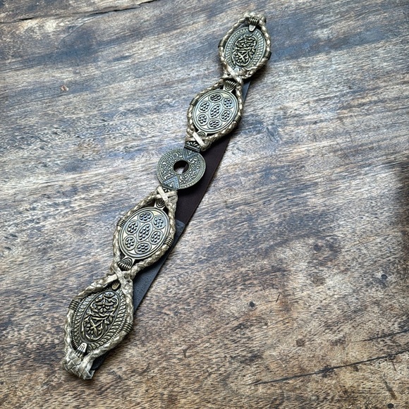 Brass disc style elastic with metallic leather snap belt perfect for festivals main image 6